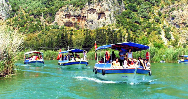 Dalyan Nehri ve Kaunos Kral Mezarları