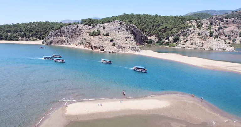 Dalyan Nehri ve İztuzu Plajı